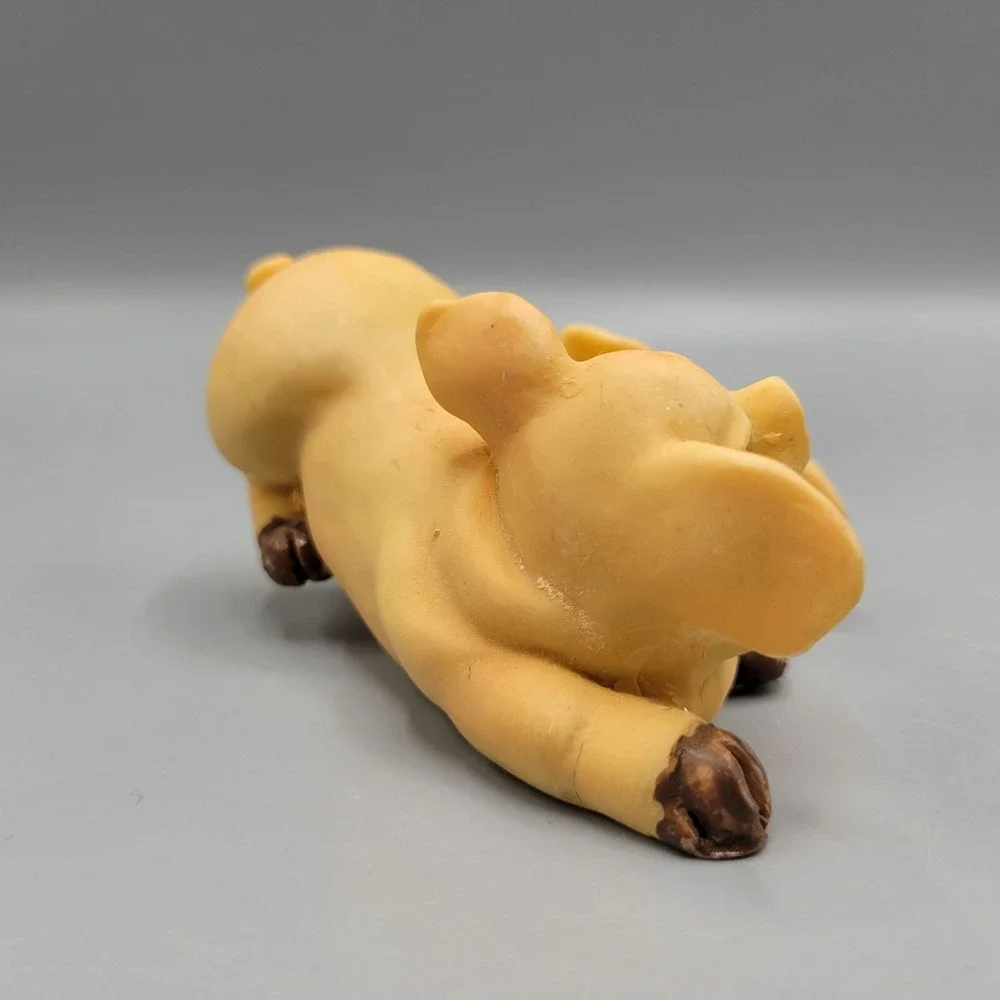 Vintage Pig Figurines Resin Sculptures Mamma & Baby Pig Playful Animal Decor
